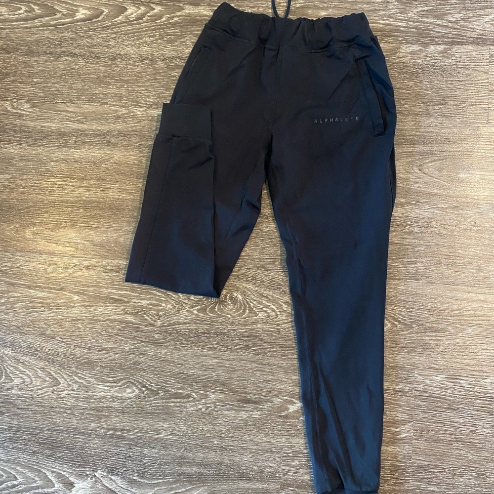 Alphalete Joggers